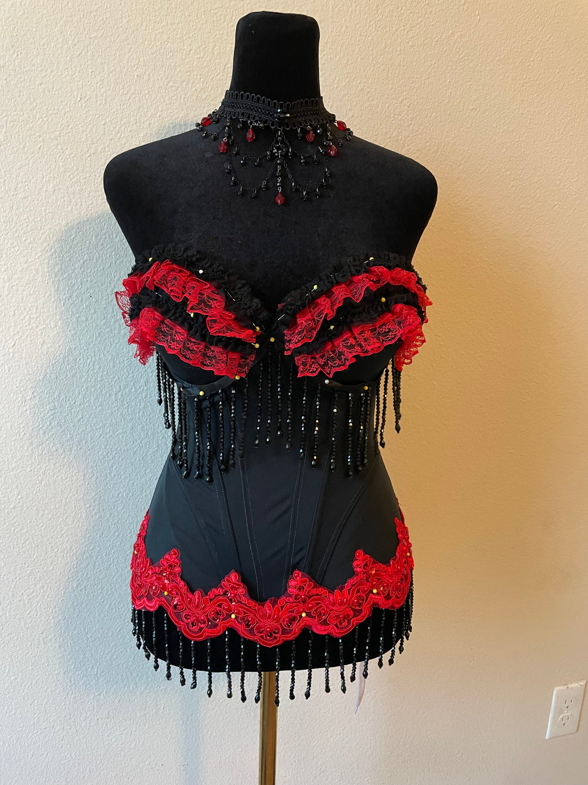 Jessie Burlesque custom deposit